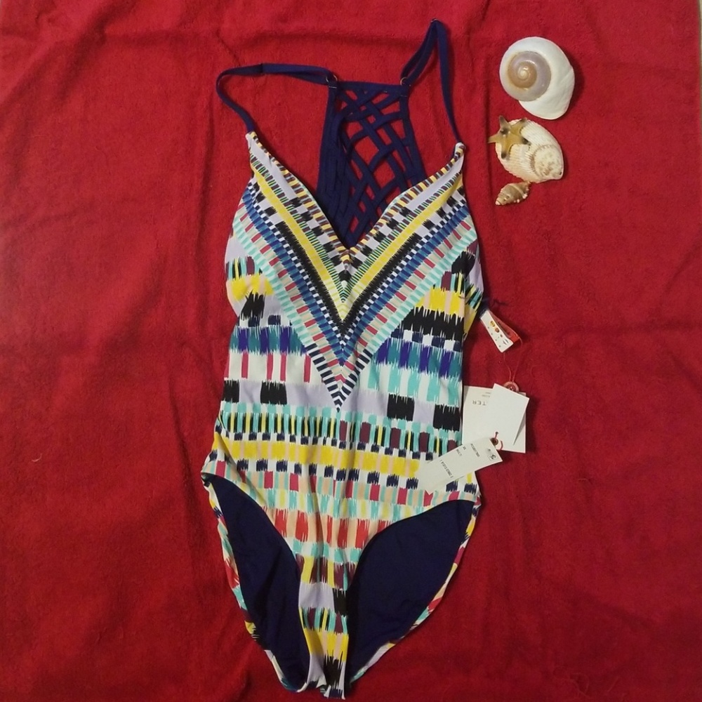 NWT RED CARTER SWIM SUIT - Picture 3 of 6